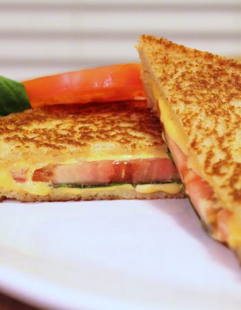 tomato basil grilled cheese sandwich