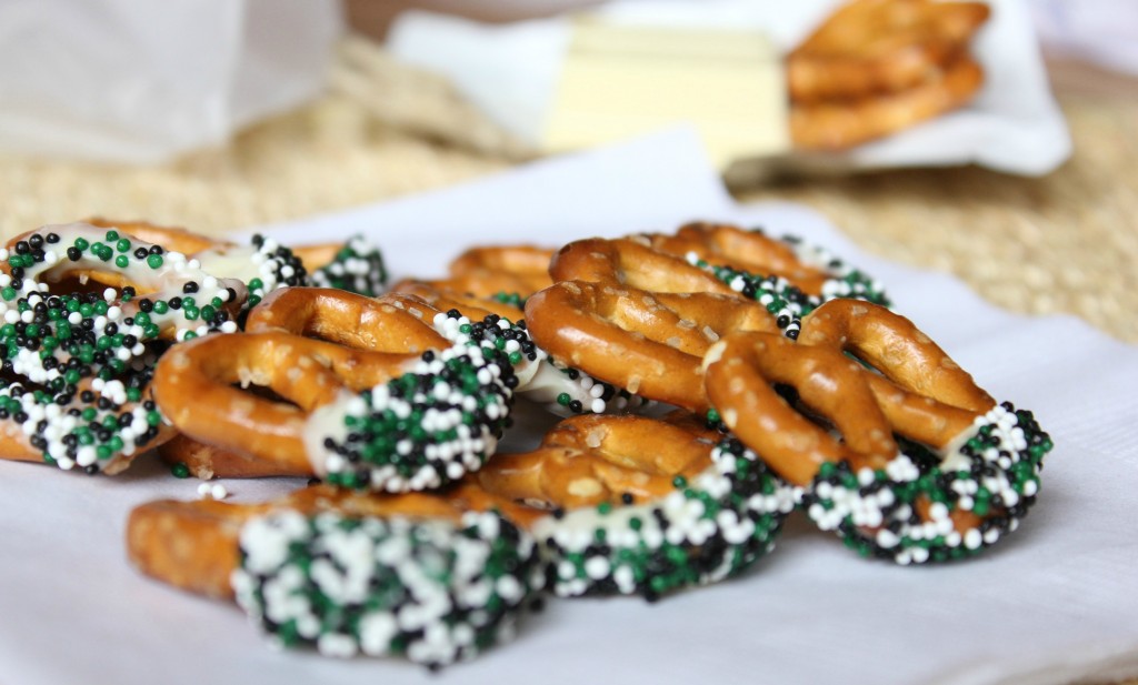 Celebrate St. Patrick's Day with these fun St. Patrick's Day Inspired Pretzels!