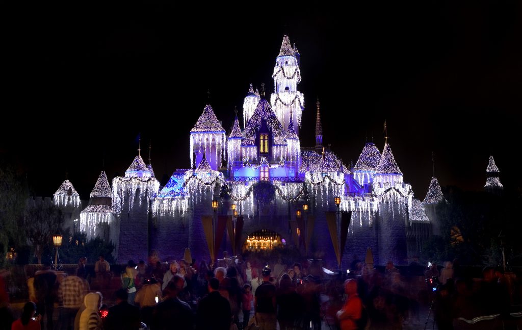 Vacations are special and making the most of your Disneyland Resort visit is priceless. Find out our tips for a magical vacation at the Disneyland Resort.