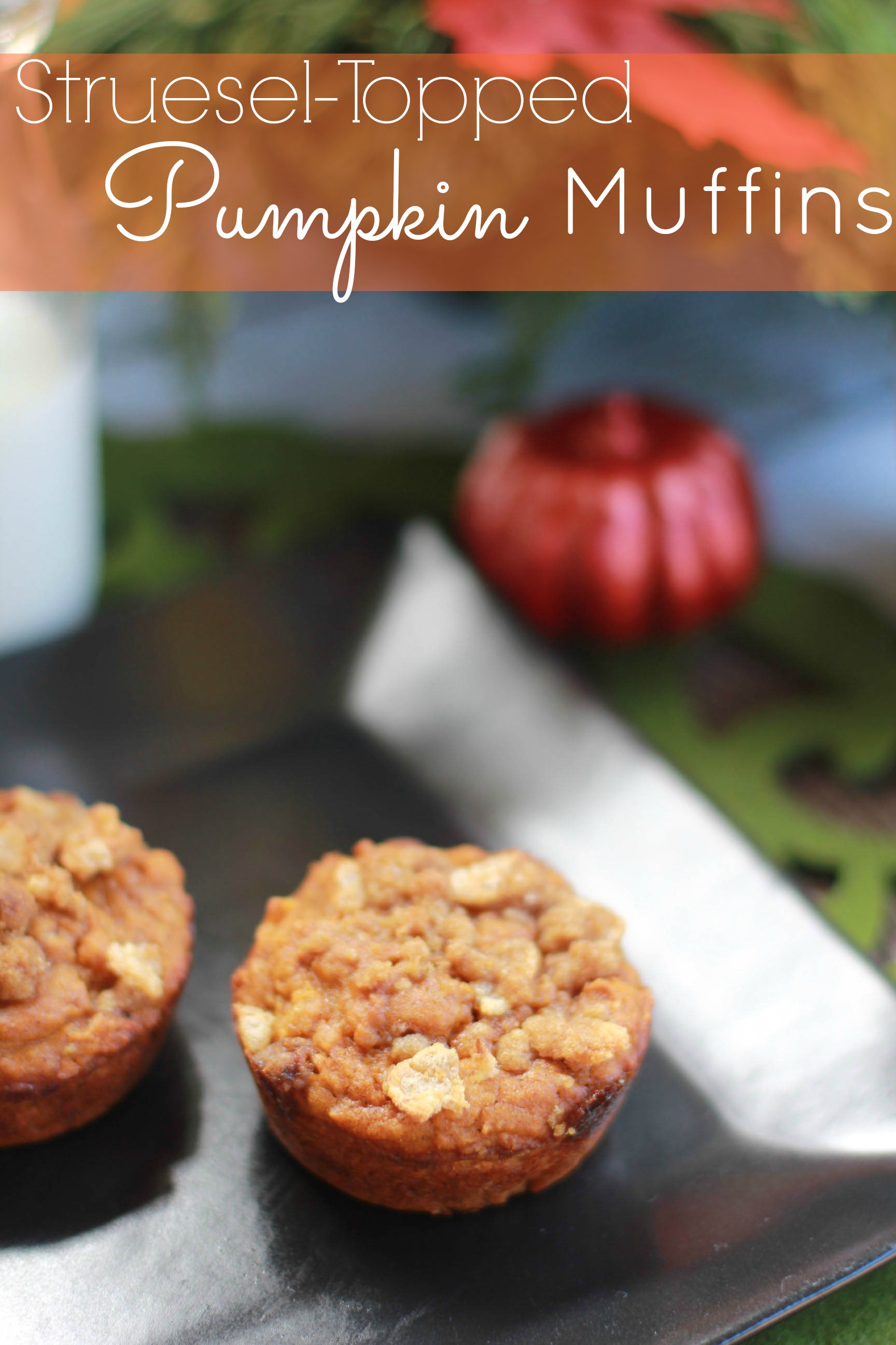 streusel topped pumpkin muffins