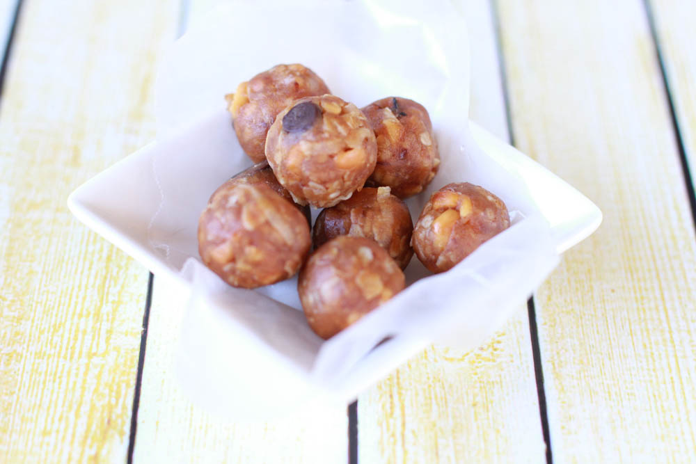 This Peanut Butter Chocolate Coconut Bites recipe is super simple to make, requires minimal ingredients and kids love them.