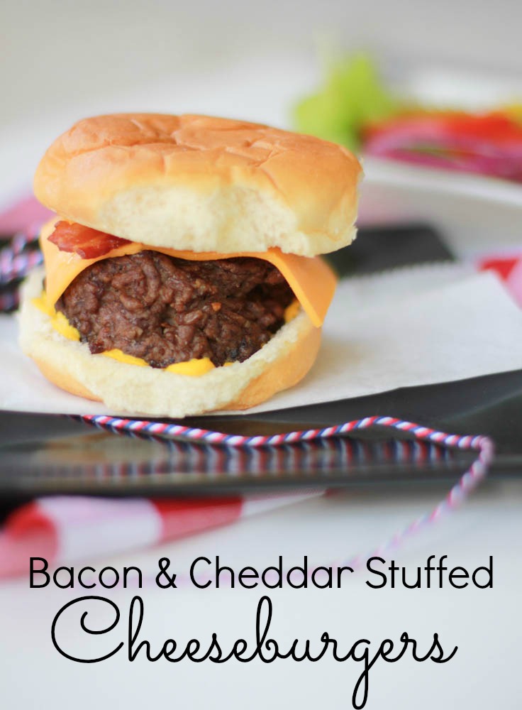 Get your hands on these Bacon & Cheddar Stuffed Cheeseburgers! Your taste buds will thank you!