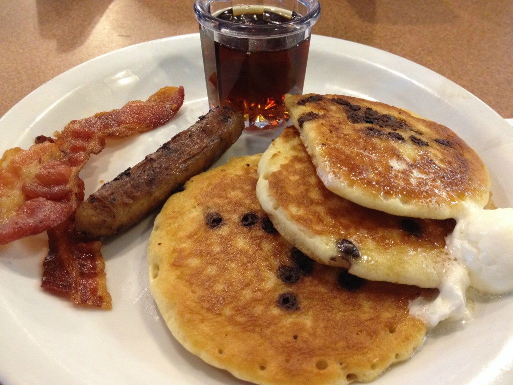 chocolate chip pancakes at dennys