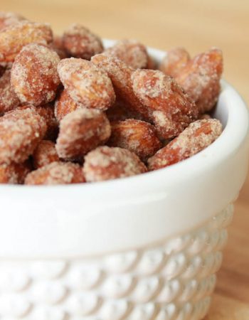 It's the gift-giving season and these Cinnamon Sugared Almonds would make a great gift.