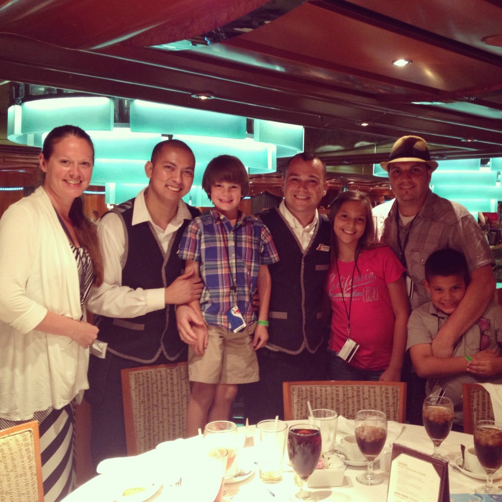dining on a carnival cruise