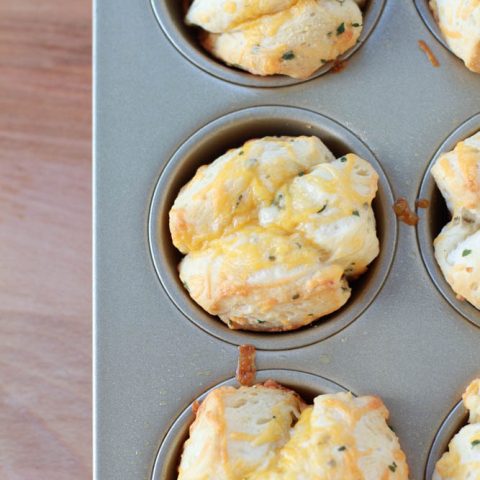 Easy Cheesy Garlic Pull Apart Biscuits using Pillsbury Grand Buttermilk Biscuits