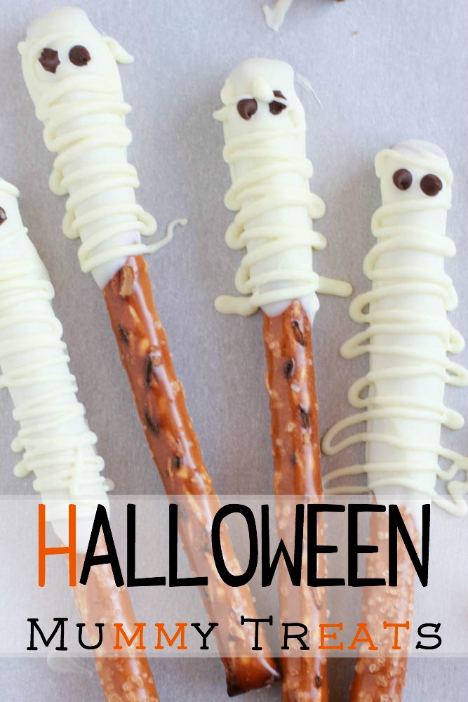 How to make Halloween Mummy Treats using pretzel rods.