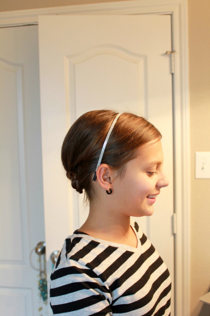 Armed with the right products, you can create stunning holiday hairstyles for tweens in your own home. See the holiday hairstyles for tweens we used. 
