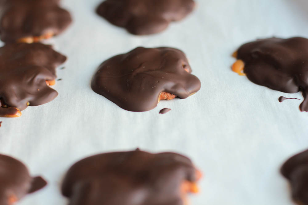 homemade dark chocolate turtles