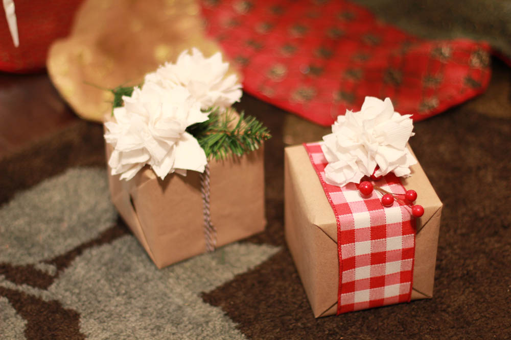 Christmas Gift Wrapped by Using the Paper Napkin Flower Tutorial