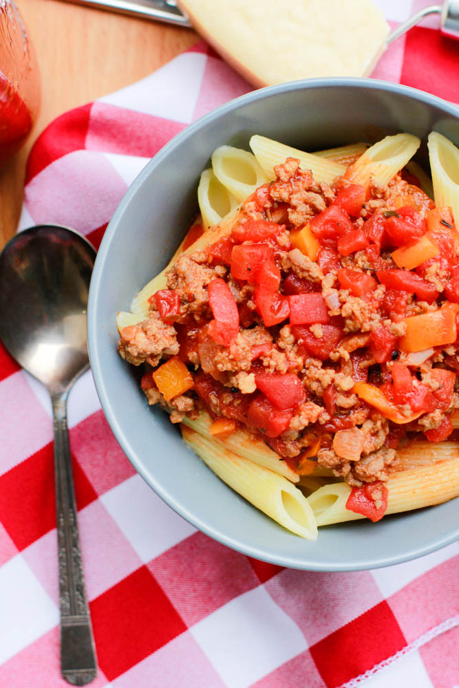 Liven up your spaghetti night with this Chunky Italian Sausage Spaghetti Sauce!