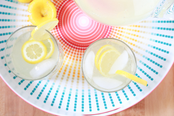 When the weather is hot outside, cool down with a refreshing cup of this Sugar-Free Homemade Lemonade.