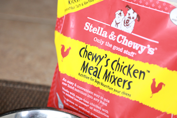 Upgrade your dog's kibble with Stella & Chewy's Raw Dog Food Mixers. These easy meal mixers make it easy to add raw pet nutrition to their diet.