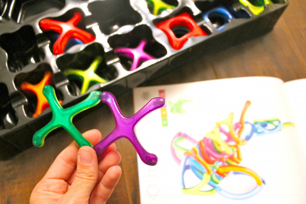 STEM Toys for Kids | PowerClix offers a fun way for kids to experience STEM at home.