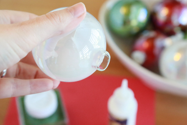 Learn how to make glittered ornaments with this easy DIY tutorial.