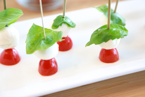 Having a party? Need a quick appetizer idea? Homegating while watching the game? These Mini Caprese Skewers are perfect for any occasion.