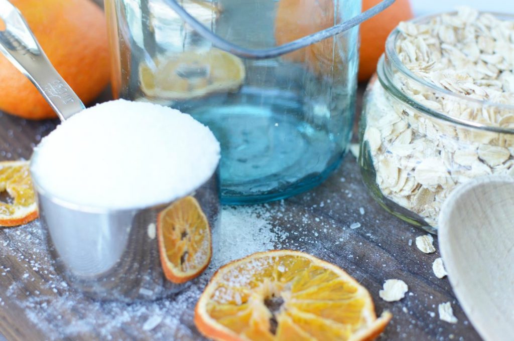 Enjoy a relaxing time in the tub with this Citrus Oat Soak. Made with minimal ingredients, this soak is easy to make and fun to use.