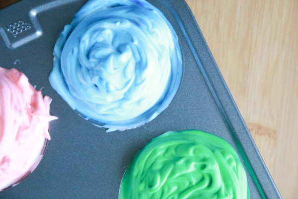 Kids Bath Paint Recipe - Make bathtime even more fun! - Messy