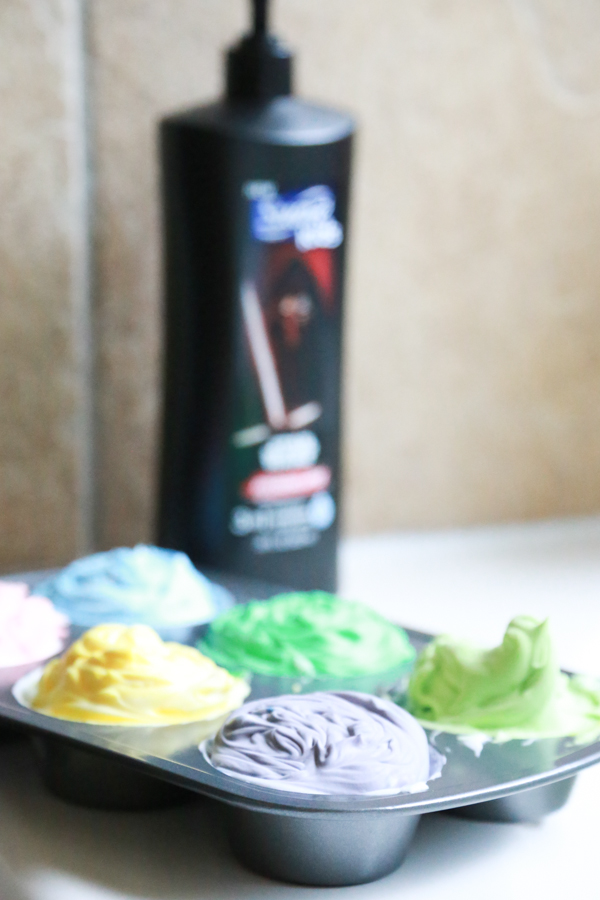 Make bath time fun with this super easy to make Shaving Cream Bath Paint using just two ingredients.