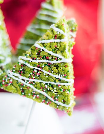 It's Christmas time in the City. Celebrate with these adorably festive Christmas Tree Rice Krispies Treats.