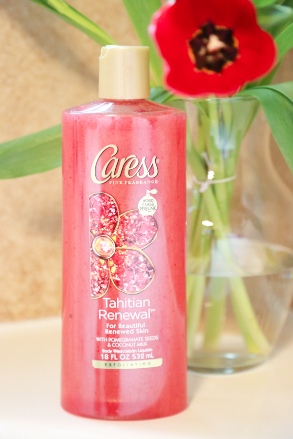 Make it feel like spring in your bathroom with the new Caress body wash bottles. The fragrances will remind you of all the floral hints of spring.
