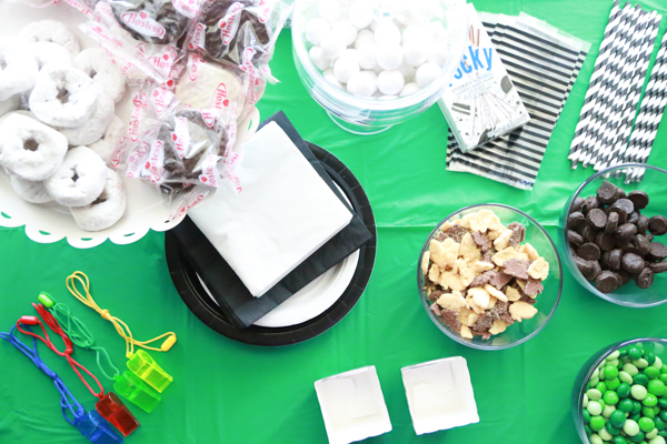 Hosting a soccer party? Find out how to create an Easy Soccer Tablescape that is affordable and classy!