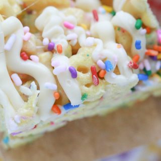 Sprinkles make everything better. Make these delicious Funfetti Honeycomb Marshmallow Treats for a celebration or just because.