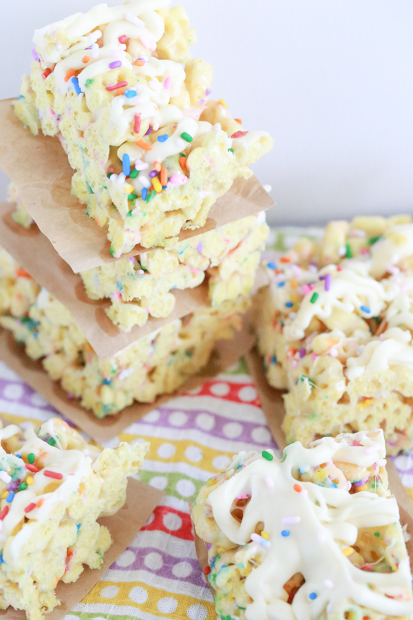 Sprinkles make everything better. Make these delicious Funfetti Honeycomb Marshmallow Treats for a celebration or just because.