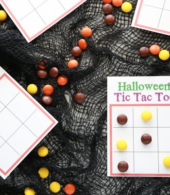 If you love Tic Tac Toe, then you'll love playing a fun game of Halloween Tic Tac Toe.