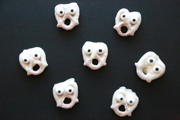 Turn ordinary pretzels into these spooky Mini Ghost Pretzels using just three ingredients. They're so easy to make it's almost scary!