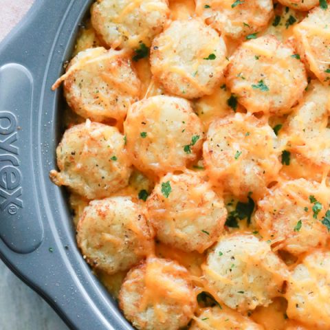 Love Chicken Pot Pie? Love Tater Tot Casserole? Then you'll LOVE this Chicken Pot Pie Tater Tot Casserole. So delicious and so easy to make.