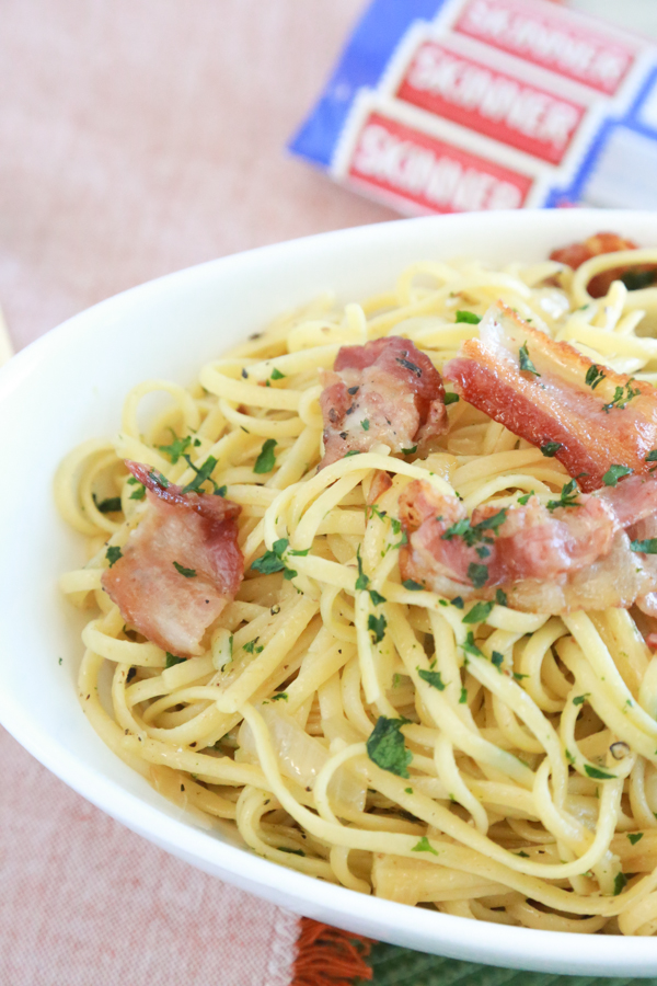 Linguine with Bacon and Parmesan is a pasta dish you can have on the table in 30 minutes! It's so easy to make and tastes delicious.