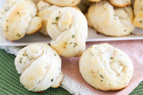 garlic parmesan knots