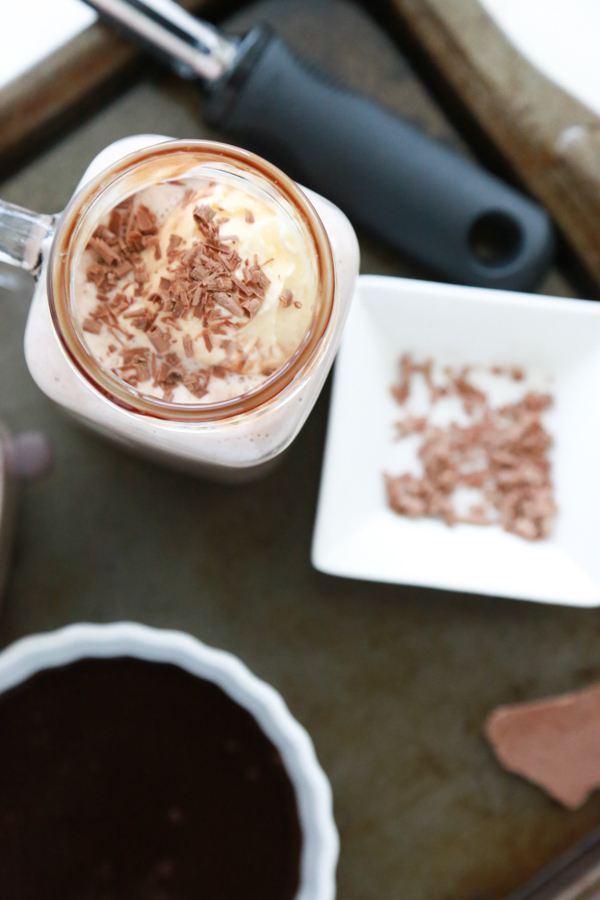 It never occurred to me until a few weeks ago to put ice cream in hot chocolate. I know it seems kind of silly, but y’all, you have to try it. A Hot Chocolate Float is an extraordinary way to have the best of both worlds.