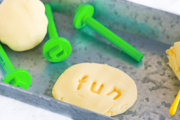 If you're looking for a fun and easy activity to keep those little hands occupied, this 3-ingredient Pudding Play Dough is the perfect choice. It's so easy to make and it smells so good when you're playing with it.