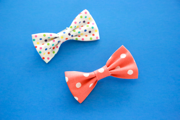 These DIY No Sew Bow Ties are so easy to make and lets face it – they’re adorable, too!