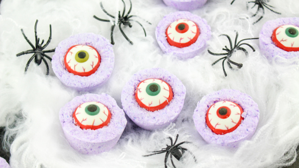 spooky halloween bath bombs