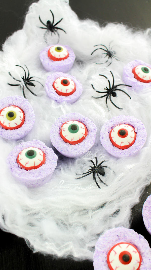 spooky halloween bath bombs