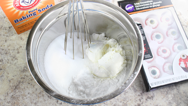 making bath bombs for halloween