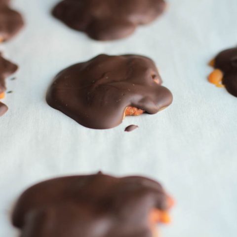 Homemade Dark Chocolate Turtles