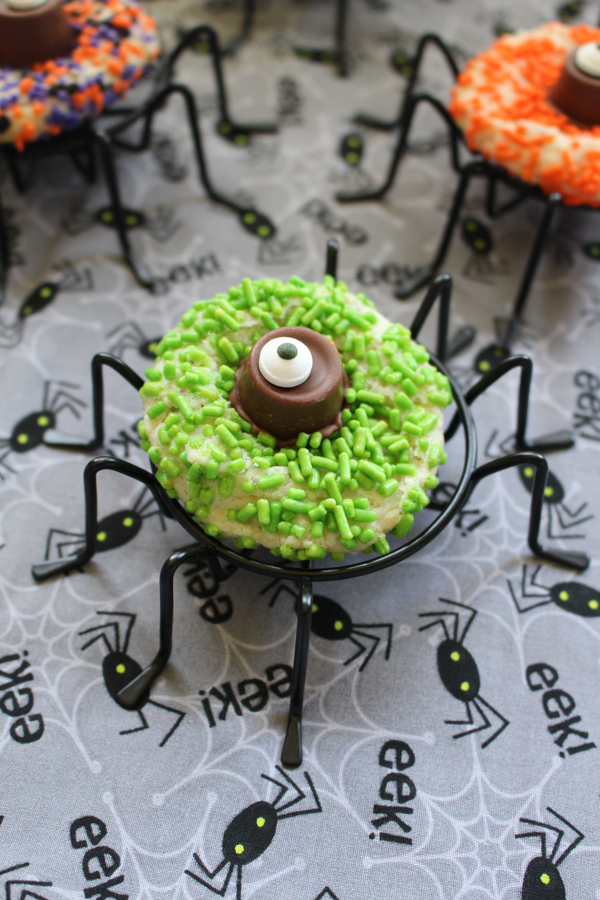 Rolo Halloween Cookies | Spider Eye Cookies for Halloween
